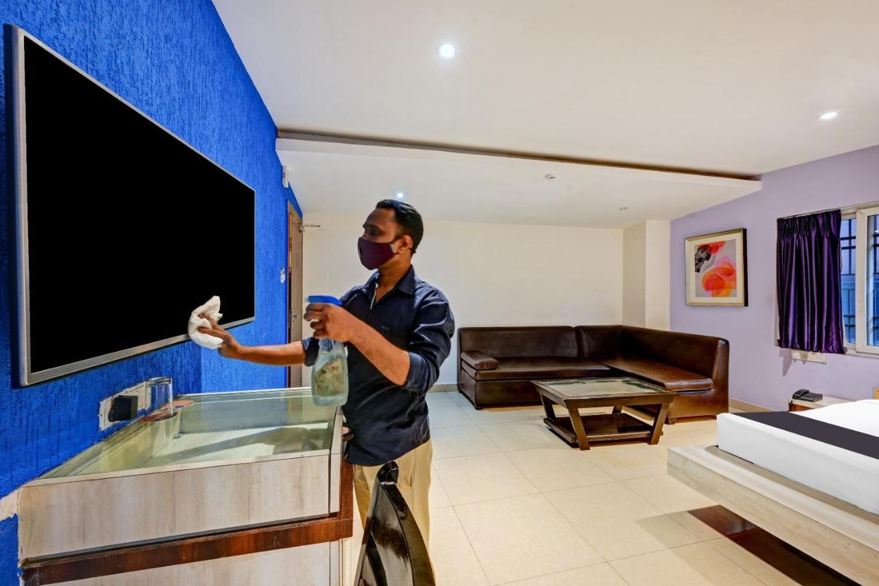 Hotel Townhouse Oak Pentagon Residency à Bhubaneswar Extérieur photo