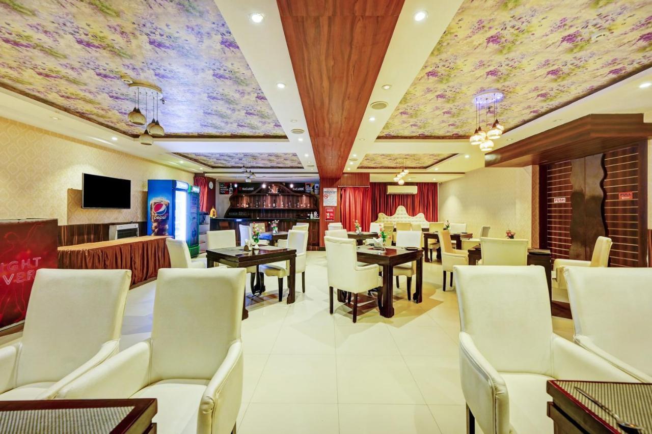 Hotel Townhouse Oak Pentagon Residency à Bhubaneswar Extérieur photo